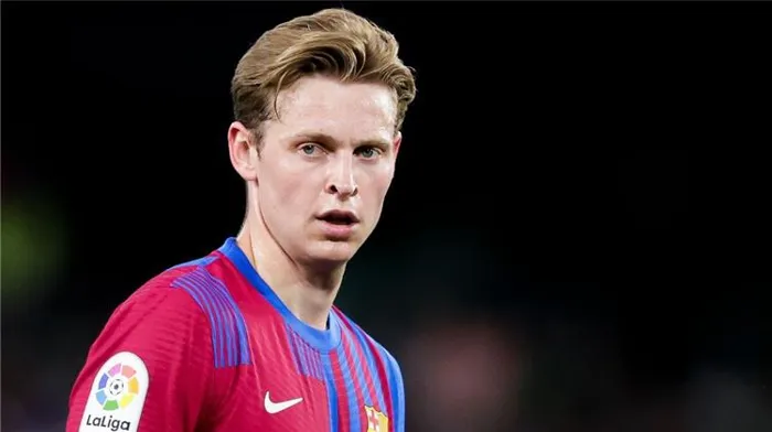 قلق في برشلونة بعد إصابة دي يونج مع منتخب هولندا